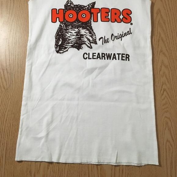 New Hooters Girl Uniform Bundle Tank & Shorts From Clearwater Florida Xs/Xxs - Picture 7 of 16